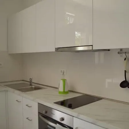 Apartment Mila Close To The Beach 公寓